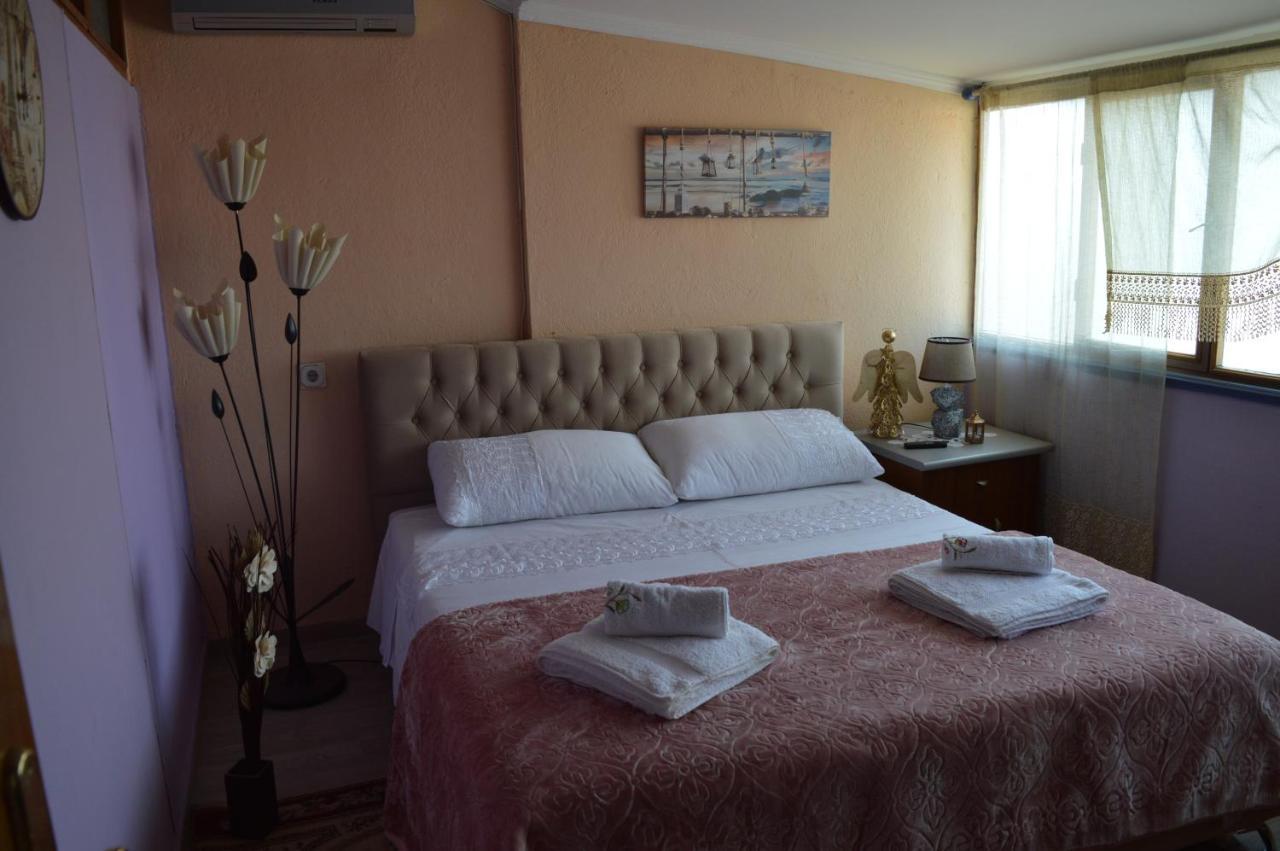 Inn Korca, Center City Apartament Kültér fotó