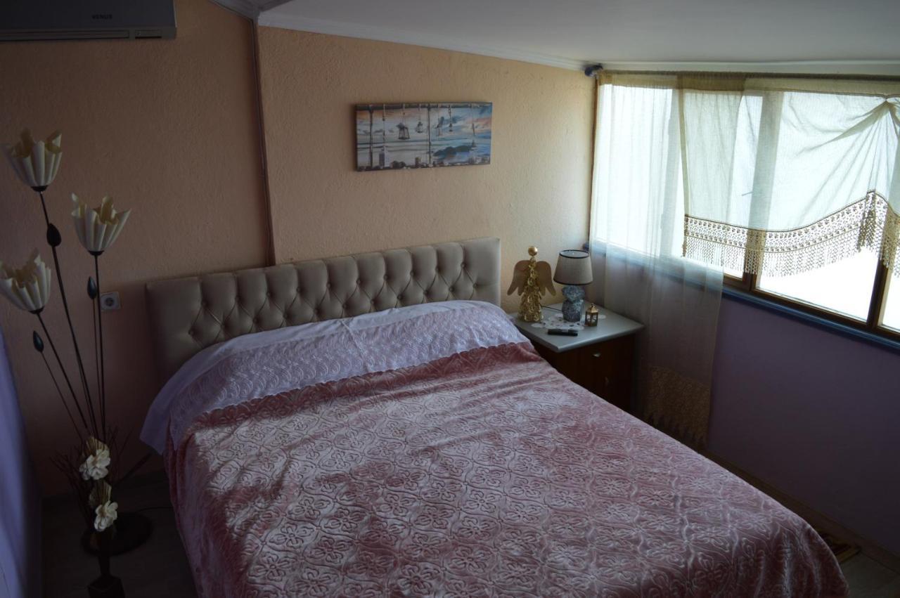 Inn Korca, Center City Apartament Kültér fotó