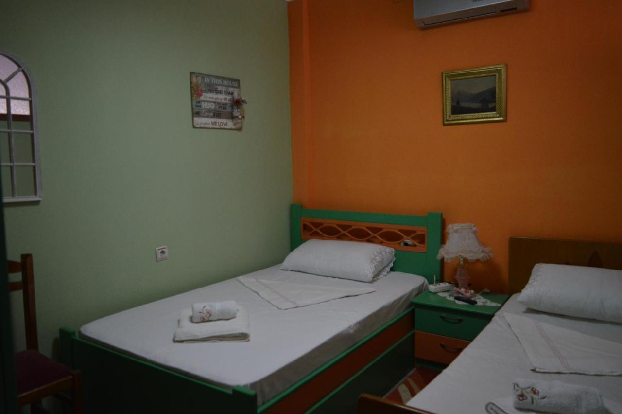 Inn Korca, Center City Apartament Kültér fotó