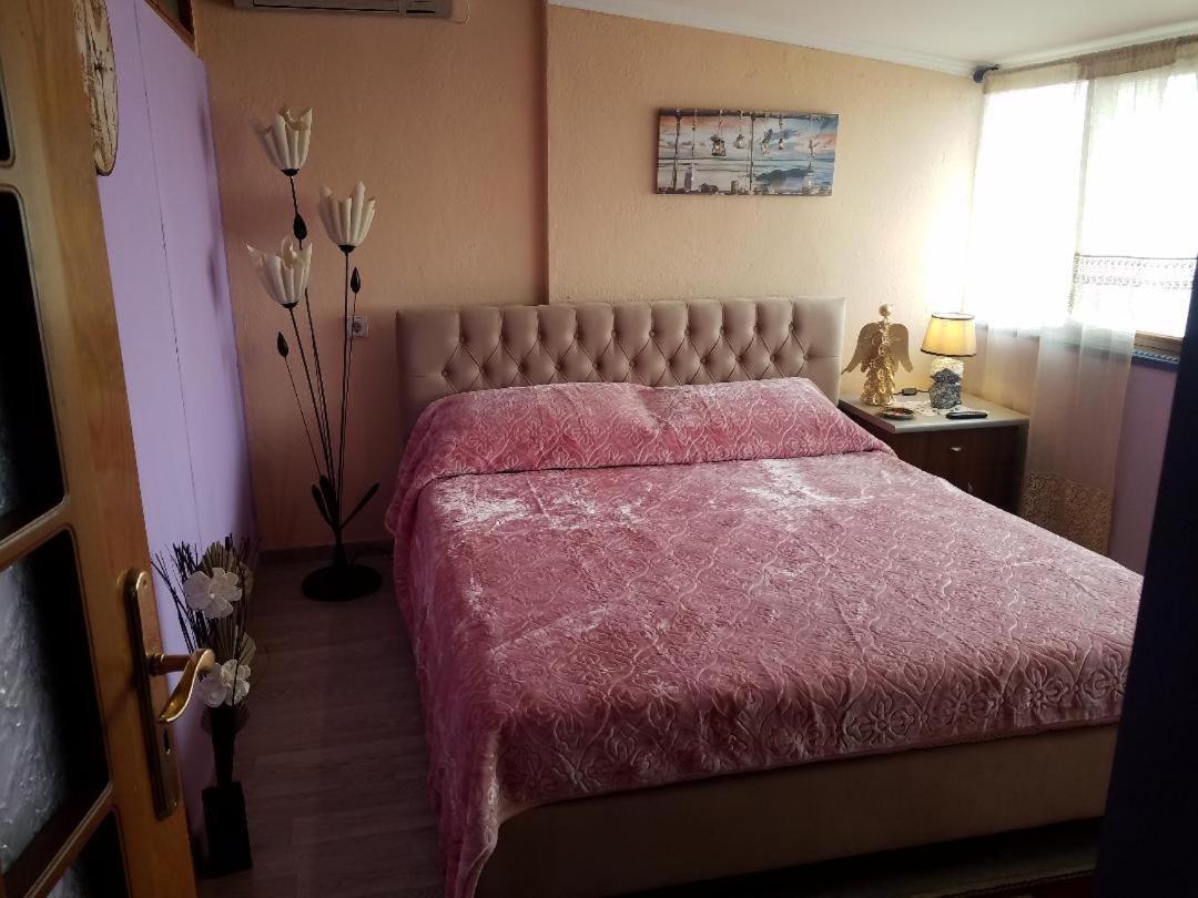 Inn Korca, Center City Apartament Kültér fotó